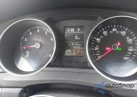 2017 Volkswagen Jetta 1.4T S z USA, uszkodzony, nr VIN 3VW2B7AJ4HM393025